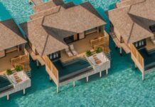 Maldives | Sun Siyam Iru Fushi dévoile la première phase de la transformation de ses villas sur pilotis Sunset Horizon Water Villa with Pool Aerial View @ credit Sun Siyam Iru Fushi